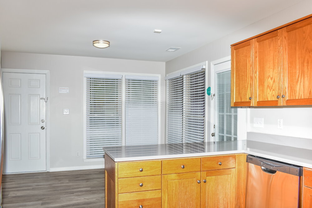 Building Photo - 707 Trailing Rock Dr