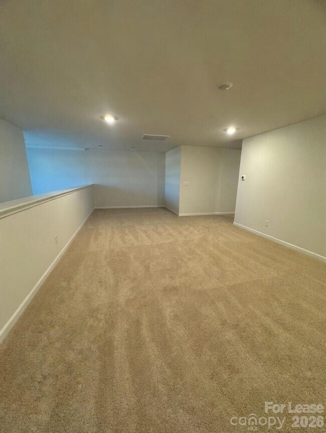 Building Photo - 7870 Iron Rd