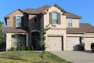 Building Photo - 4/2 in China Spring ISD