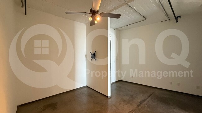 Building Photo - 1122 Jackson St