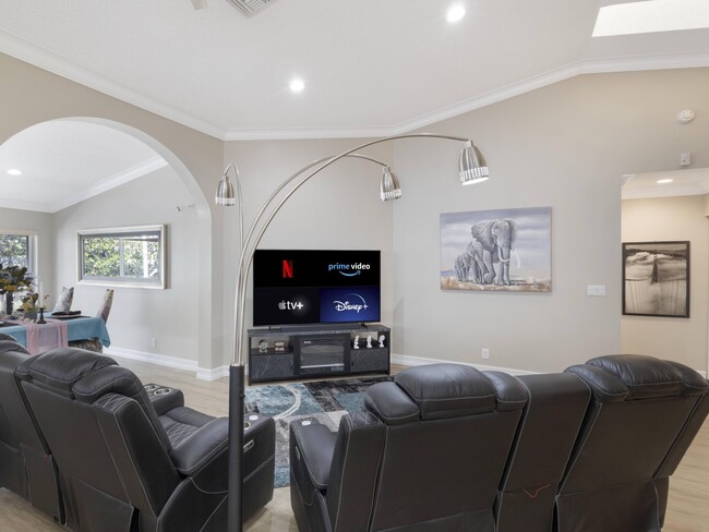 Building Photo - 9734 Harbour Lake Cir