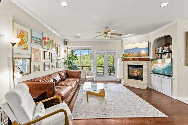 Building Photo - 5950 Mesa Verde Cir