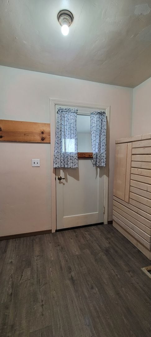 Building Photo - Anderson Home With Lots Of Character!  2 Bedroom 1 Bath With Carport and Shop