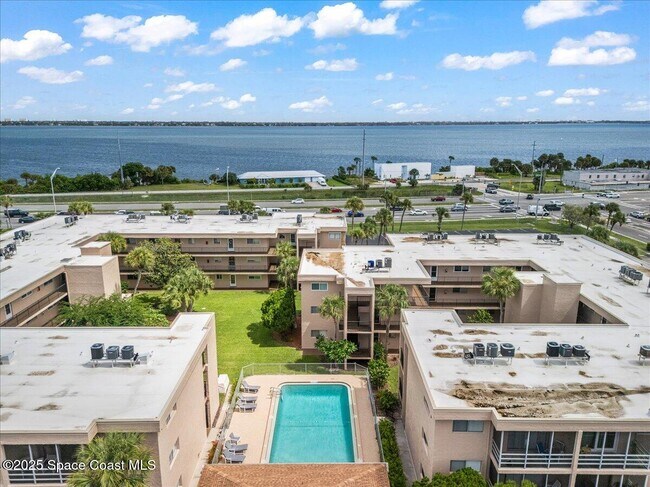 Building Photo - 3150 N Harbor City Blvd