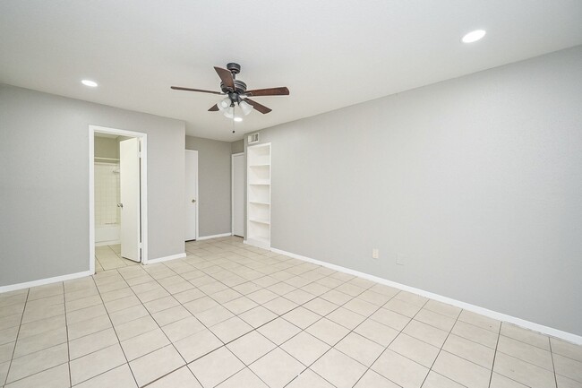 Building Photo - 16303 Lyons School Rd