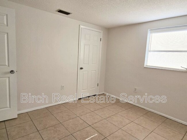 Building Photo - 3136 Elkridge Dr