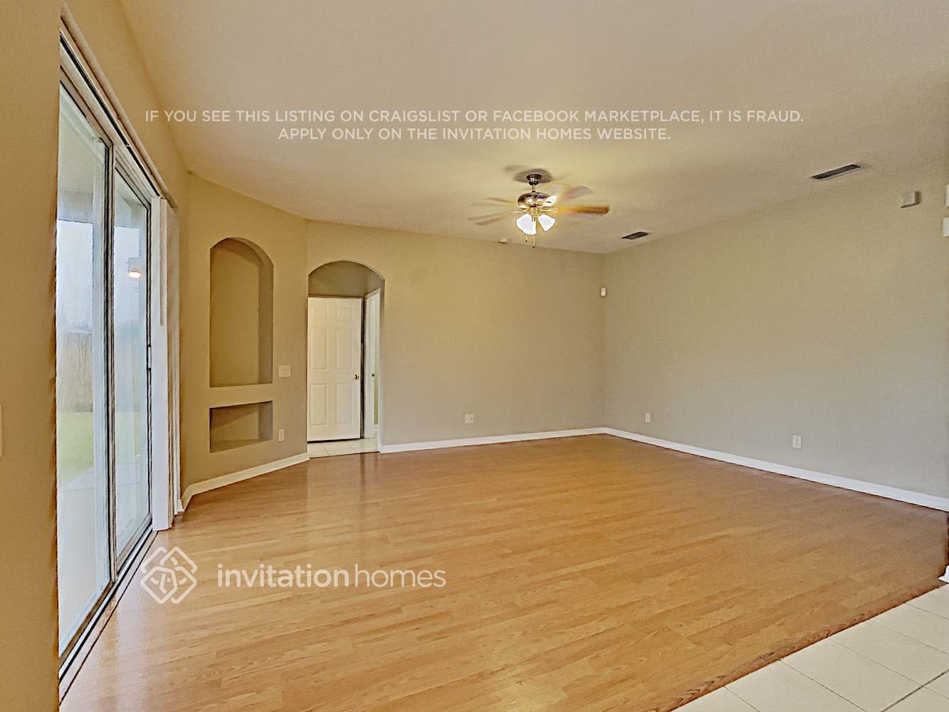 Building Photo - 9551 Baton Rouge Ln