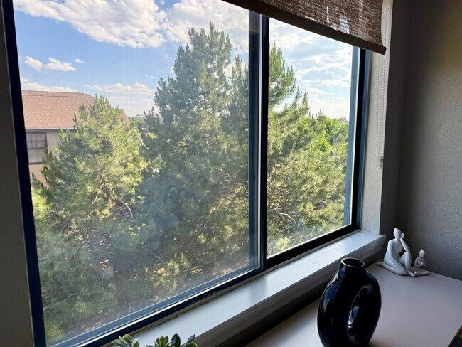 Building Photo - 6380 S Boston St