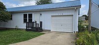 Building Photo - 115 Marcus Dr