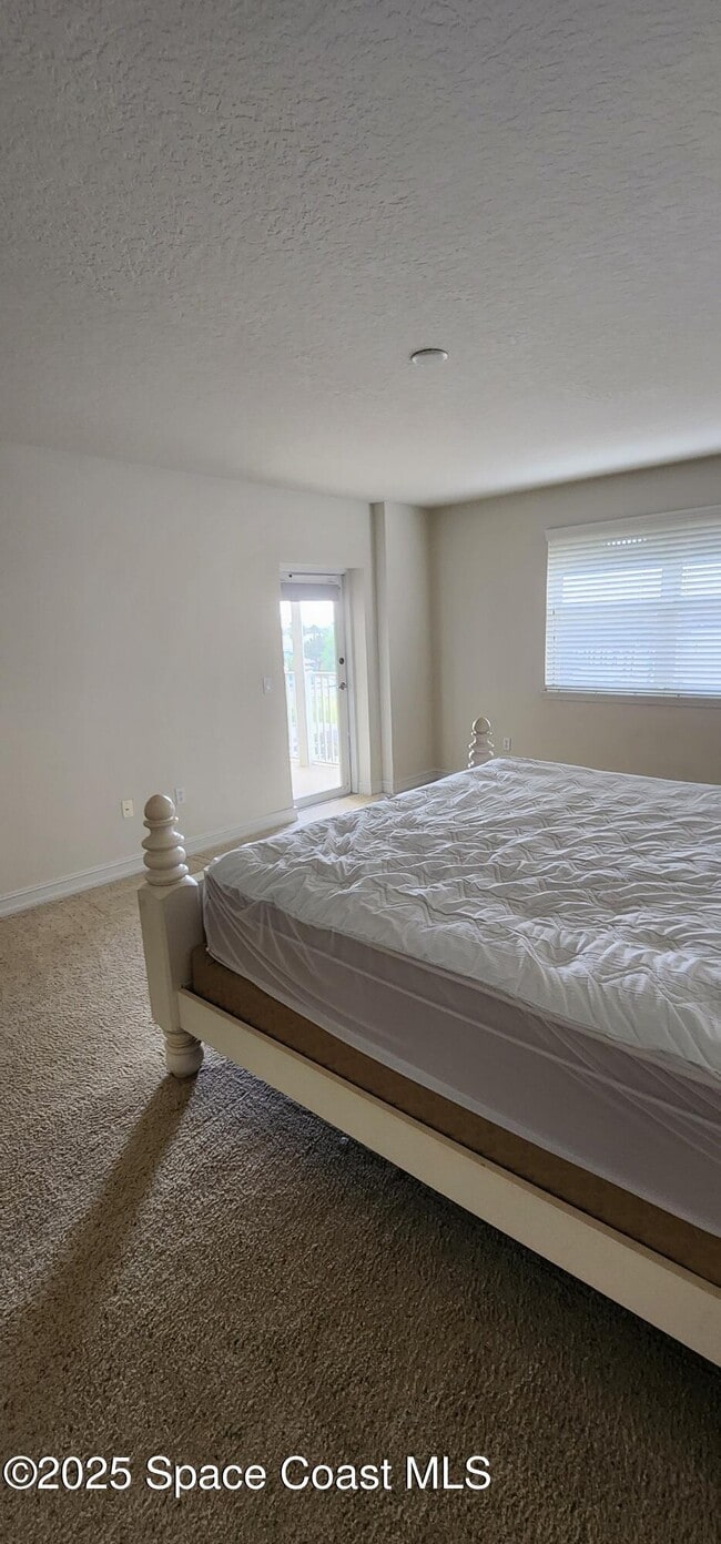 Building Photo - 134 Starboard Ln