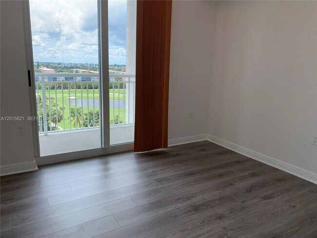 Building Photo - 1745 E Hallandale Beach Blvd