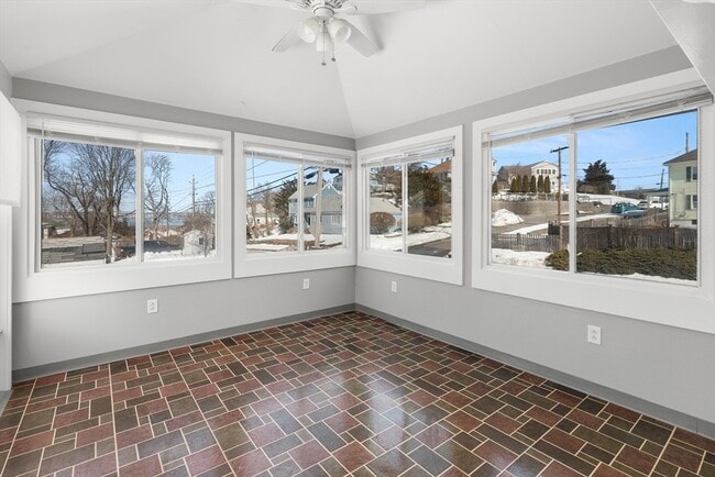 Building Photo - 42 Phillips Rd