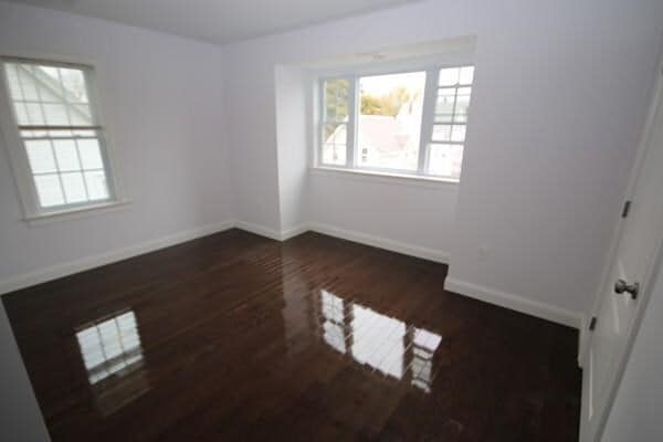 Building Photo - 106 Intervale St