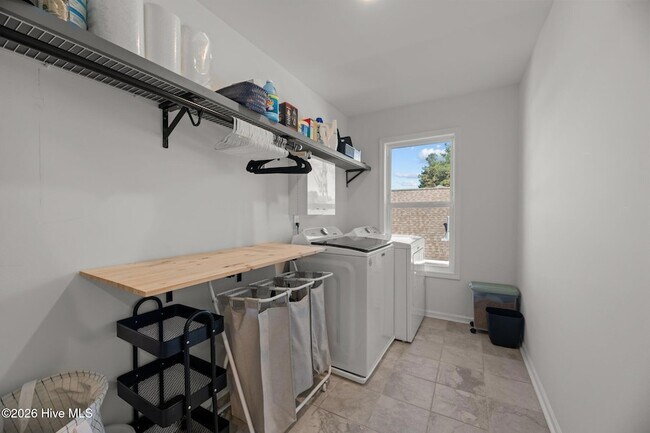 Building Photo - 109 Station Yard Rd