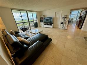 Building Photo - 3568 Mystic Pointe Dr
