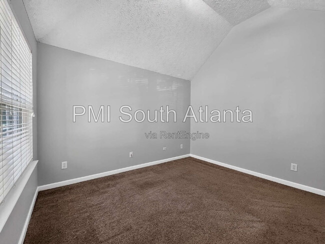 Building Photo - 5722 Shoals Pl Trail