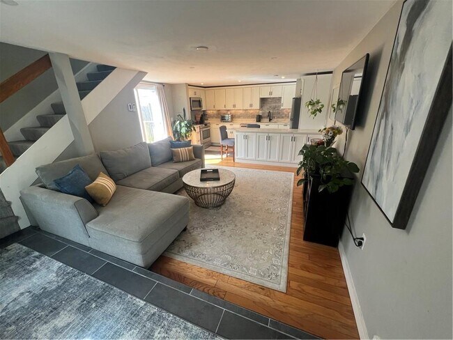 Building Photo - 16 Dudley Ave