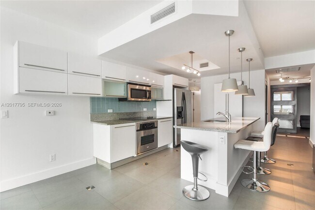 Building Photo - 888 Biscayne Blvd