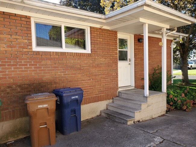Building Photo - Charming 4 BR/ 2 BA North Spokane Home