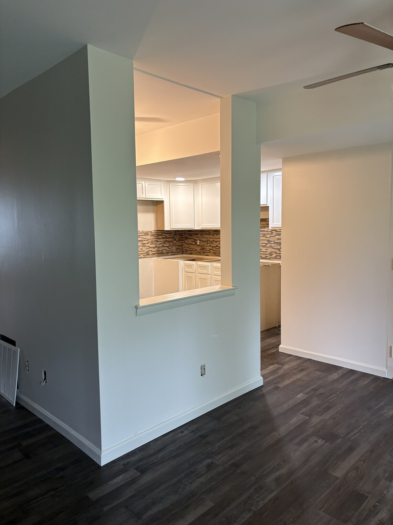 Building Photo - 13E Fairway Rd