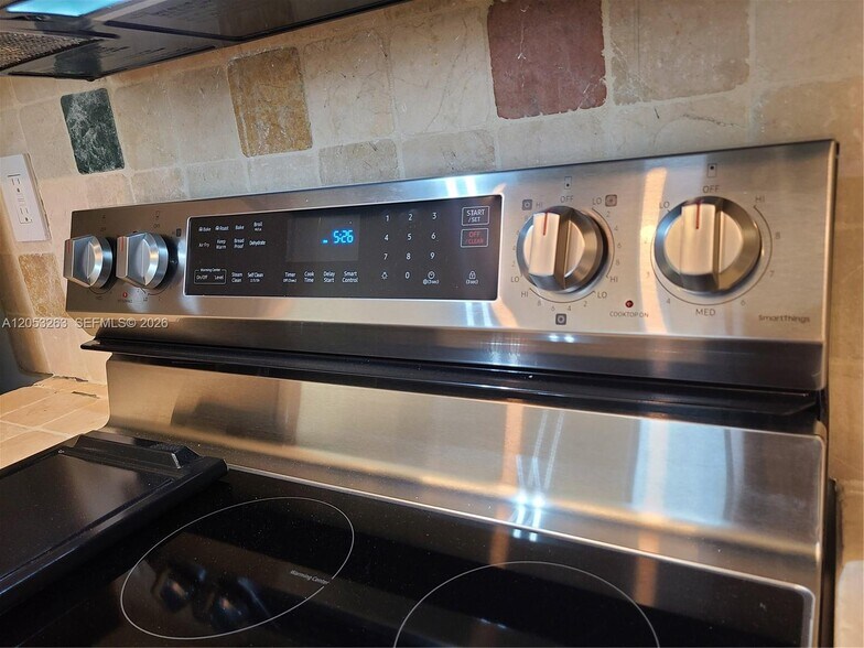 Building Photo - 3500 Coral Way