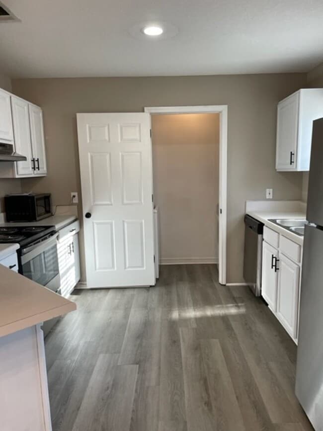 Building Photo - 3-Bedroom 2-Bath Home in the Ocean Springs School District