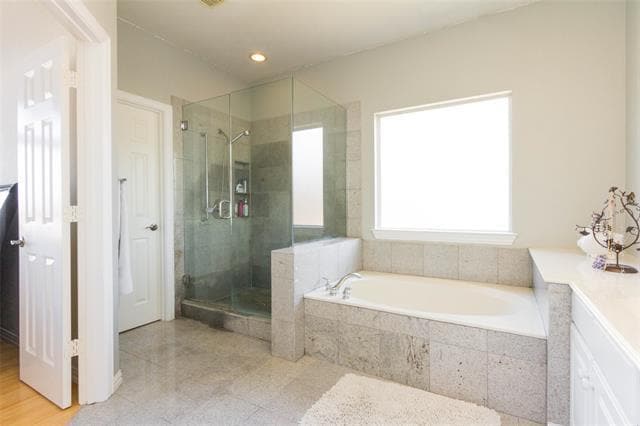 Building Photo - 2545 Royal Birkdale Dr