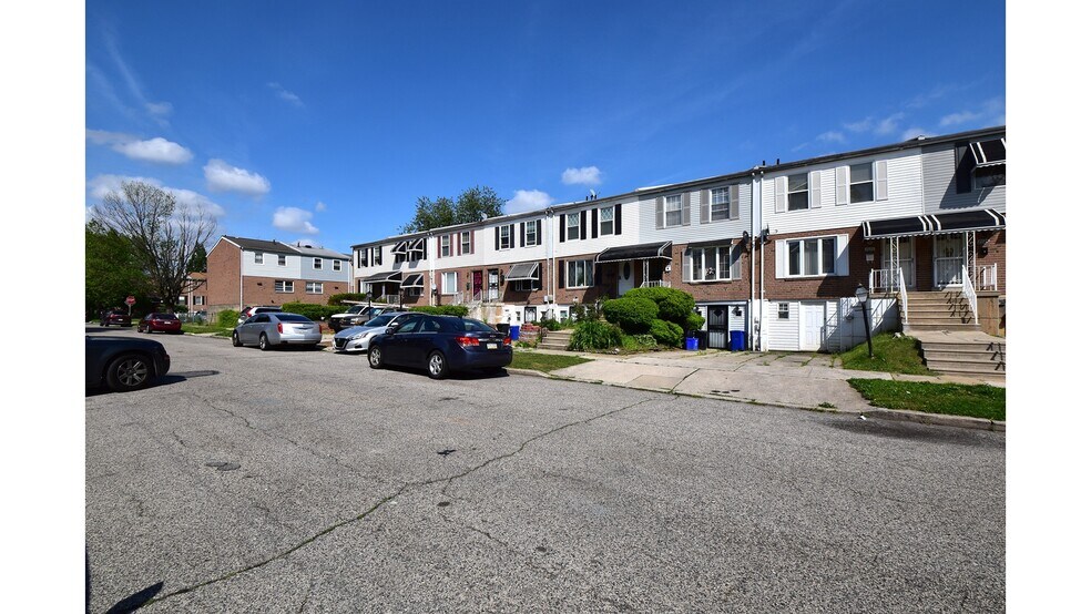 Building Photo - 8018 Chelwynde Ave
