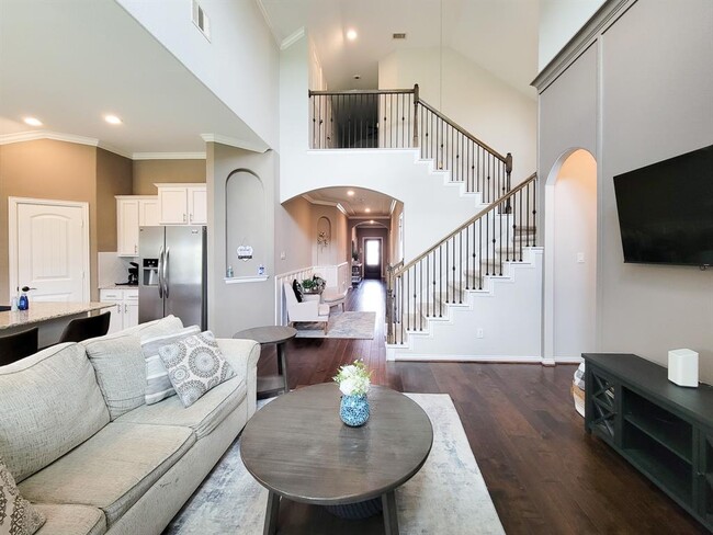 Building Photo - 22902 Henderson Row Dr