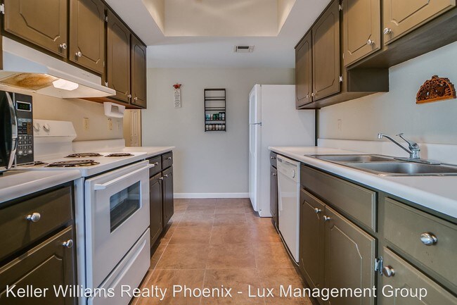 Building Photo - 2 br, 2 bath House - 460 North 64th Place