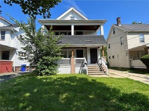 Building Photo - 985 E 143rd St