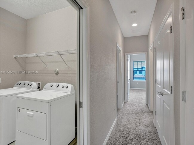 Building Photo - 8330 Rearing Ln