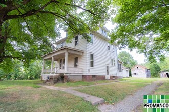 Building Photo - Southern Style Charming 3-Bedroom Farmhouse