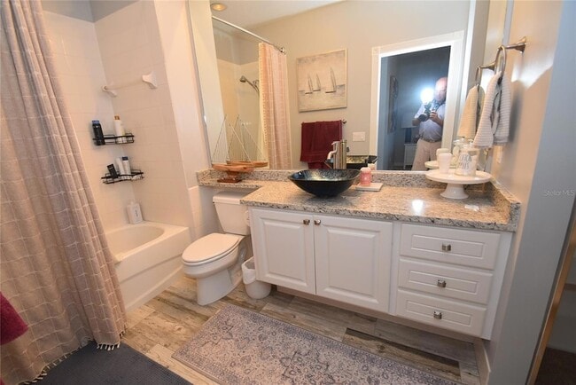 Building Photo - 5397 Davini St