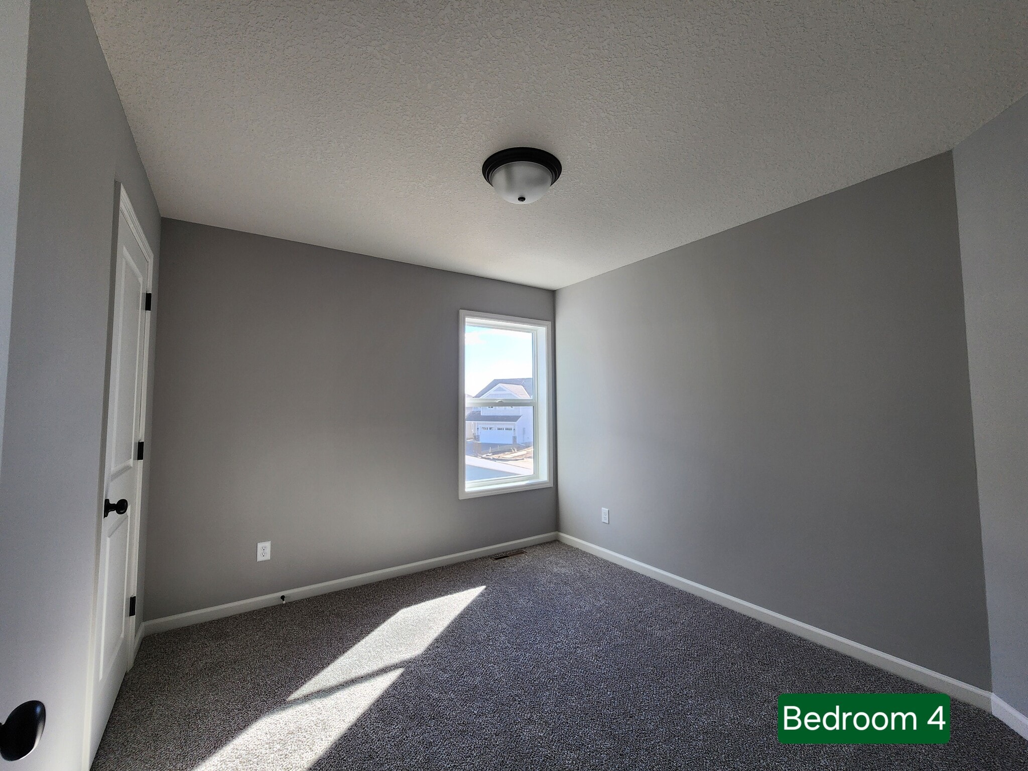 Building Photo - 10229 Goodview Cir S