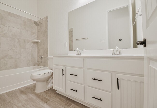 Building Photo - 13207 Westmont Heights Ln