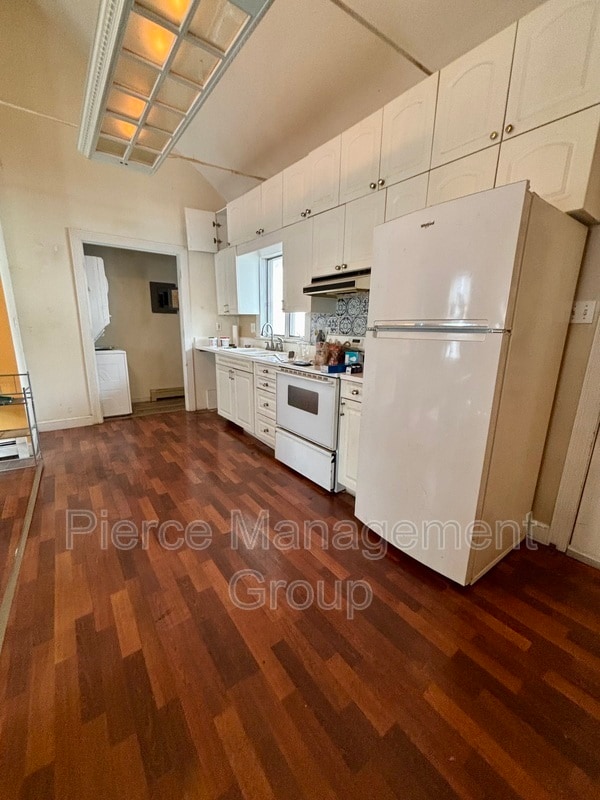 Building Photo - 106 Bridge St