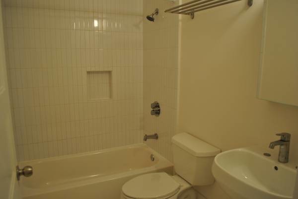 Building Photo - 1754 E Orange Grove Blvd
