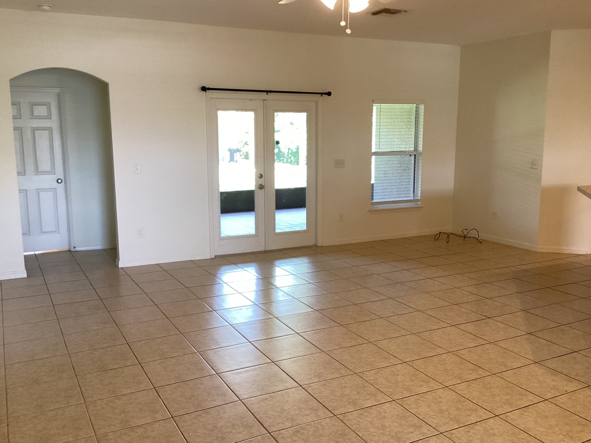 Building Photo - 1424 Mistflower Ln