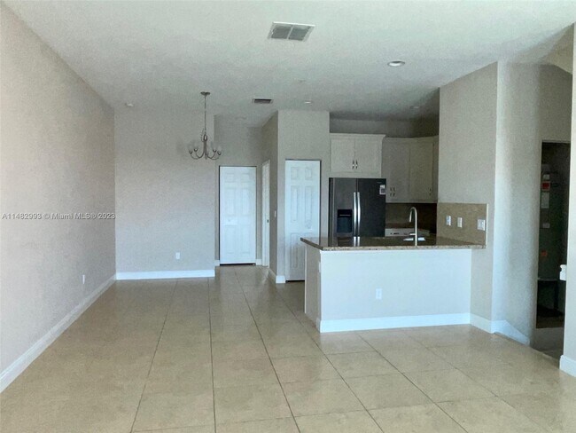 Building Photo - 2929 SW 119th Way