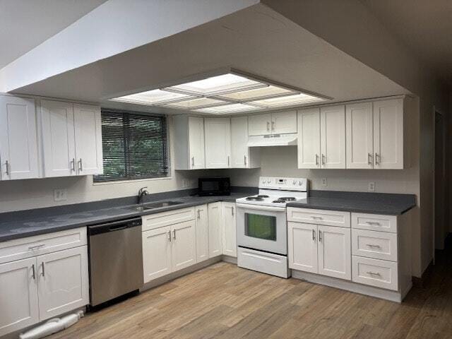 Primary Photo - 2122 Orchard Dr