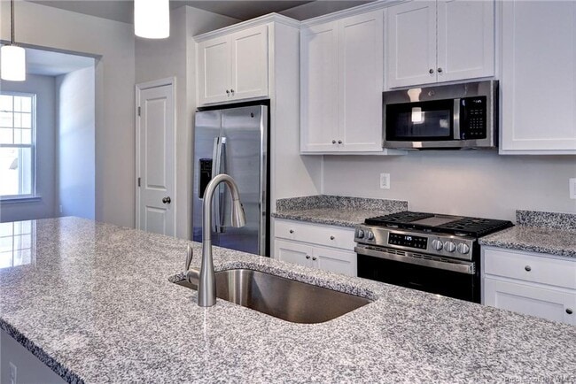 Building Photo - 4090 Isaac Cir