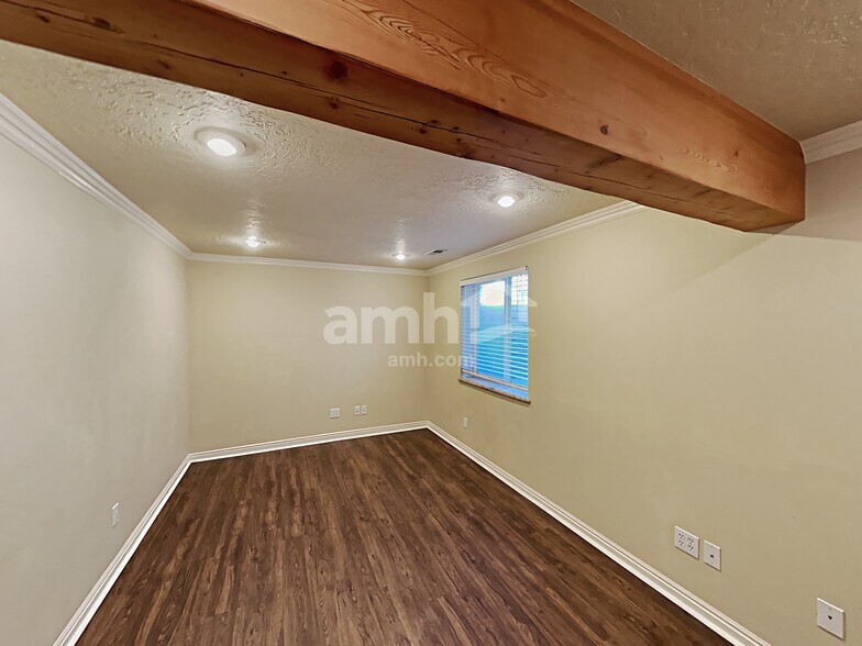 Building Photo - 11845 Curlew Cir