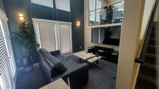 Building Photo - 2 Master Suites Townhome 2 Car Garage