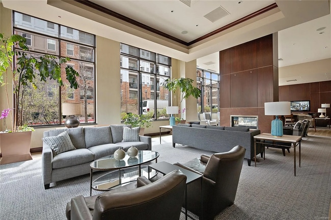 Building Photo - 1650 Fillmore St