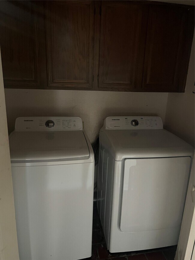 Building Photo - 14370 Misty Meadow Ln