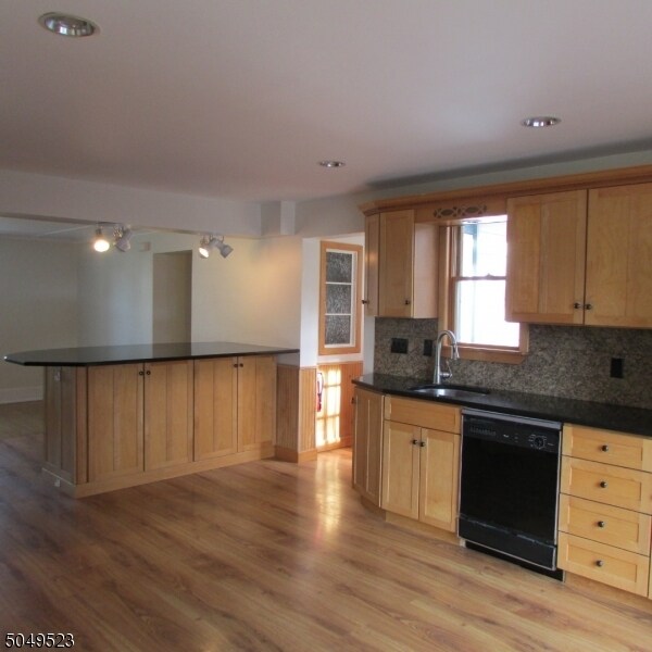 Building Photo - 292 Berkshire Valley Rd