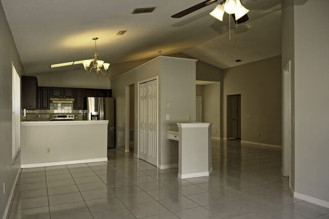 Building Photo - Single Family Home in Southeast Orlando
