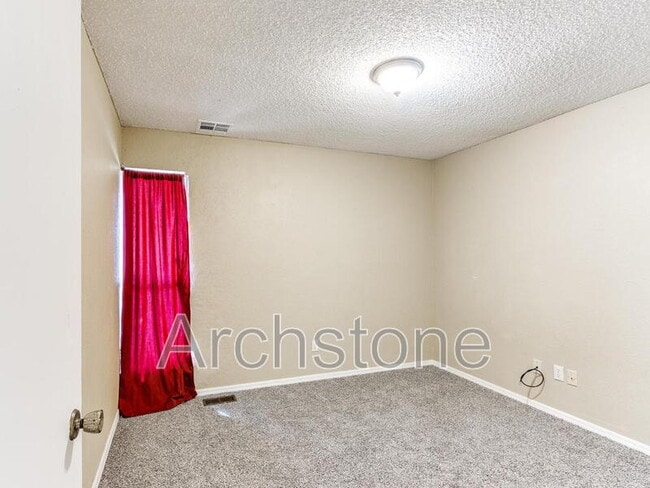 Building Photo - 6605 Lyrewood Ln