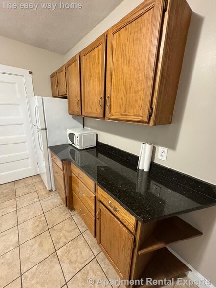 Building Photo - 97 Marion St